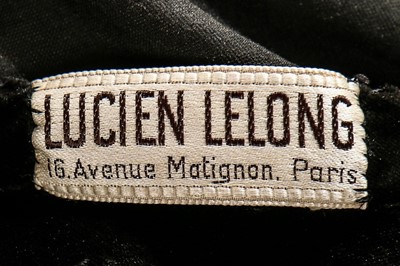 Lot 102 - A Lucien Lelong couture chocolate brown velvet...