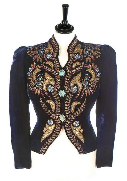 Lot 109 - An Elsa Schiaparelli couture embroidered...
