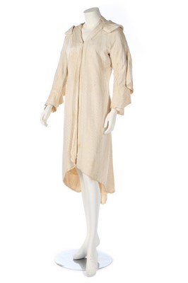 Lot 46 - An Agnès-Drecoll ivory grosgrain silk evening...