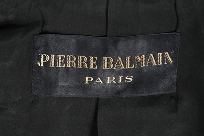 Lot 117 - A Pierre Balmain couture silk-wool finely...