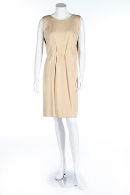 Lot 17 - A Balenciaga couture ivory silk crpe cocktail...