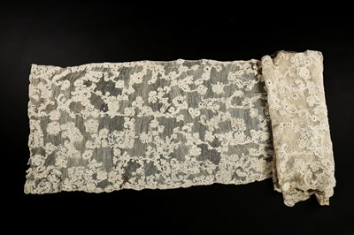 Lot 471 - A collection of Italian needle lace, 17th...