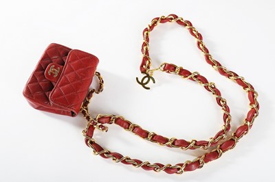 Lot 138 - A Chanel red leather and gilt chain belt,...