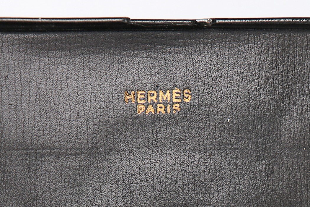 Lot 75 - An Hermès black leather cigarette case