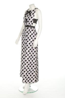 Lot 225 - An André Courrèges grey and black printed...