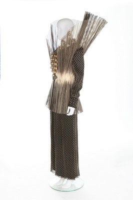 Lot 289 - A fine Paco Rabanne couture sculptural...