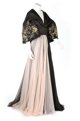 Lot 334 - A Sarah Burton for Alexander McQueen 'Kimono'...