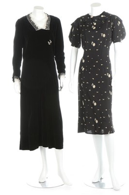Lot 36 - 1930s evening and dinner-wear, approx. 17...