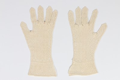 Lot 18 - A rare pair of knitted cotton men's gloves,...