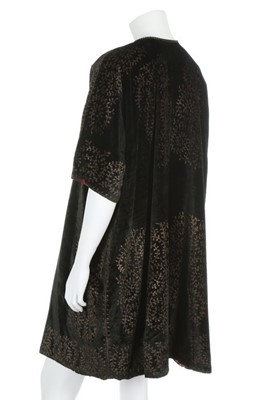 Lot 58 - A Mariano Fortuny stencilled black velvet...