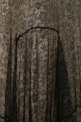Lot 72 - A Madeleine Vionnet couture black lace...