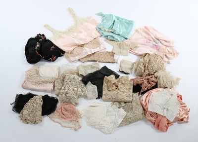 Lot 121 - A group of lingerie, lace, trimmings and...