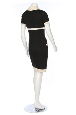 Lot 330 - A Chanel houndstooth cotton tweed suit, modern,...