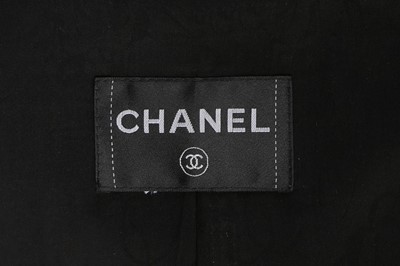 Lot 330 - A Chanel houndstooth cotton tweed suit, modern,...
