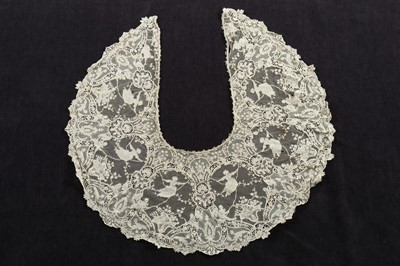 Lot 212 - A large general collection of useful lace...