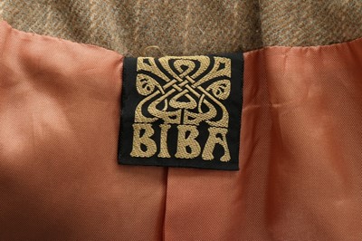 Lot 111 - A Biba brown and white hound's tooth checked...