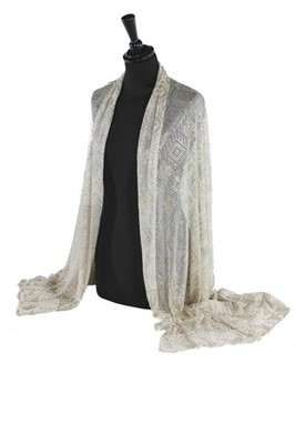 Lot 147 - An Azute stole, 1920s, the ivory mesh ground...