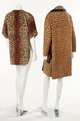 Lot 123 - A group of groovy 1960s clothing, comprising...
