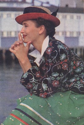 Lot 280 - Wendy Dagworthy, Spring-Summer 1988 collection,...