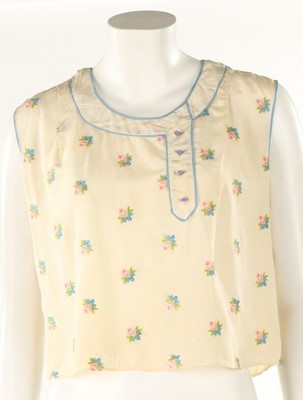 Lot 376 - A 'Ritchwear' white linen tennis dress, 1930s,...