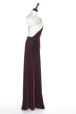 Lot 112 - A Madame Grès couture aubergine velvet and...