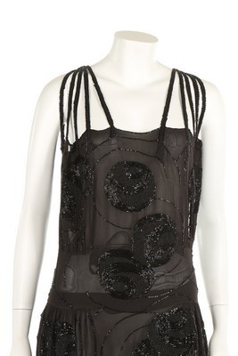 Lot 79 - A rare and early Madeleine Vionnet couture...