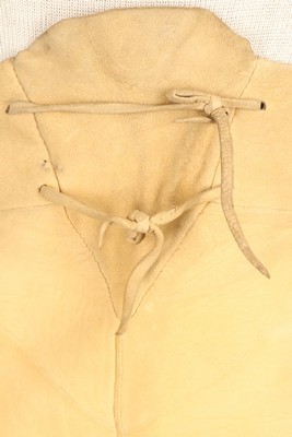 Lot 34 - A pair of men's doeskin breeches, circa 1790,...