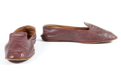 Lot 59 - A pair of gentlemen's purple morocco leather...
