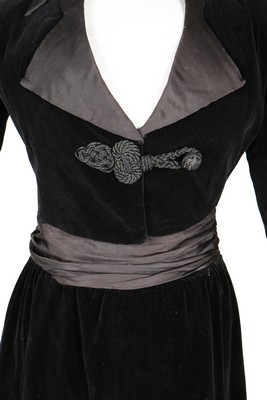 Lot 61 - A rare and early Jeanne Lanvin couture walking...