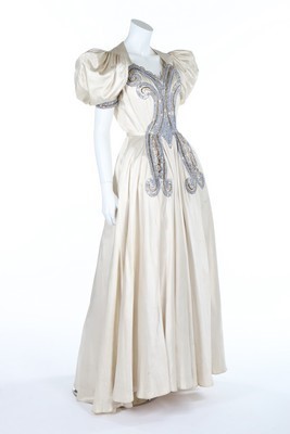 Lot 94 - A Jeanne Lanvin couture beaded ivory rayon...
