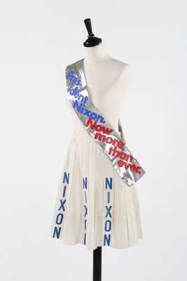 Lot 116 - A Richard Nixon presidential campaign outfit,...