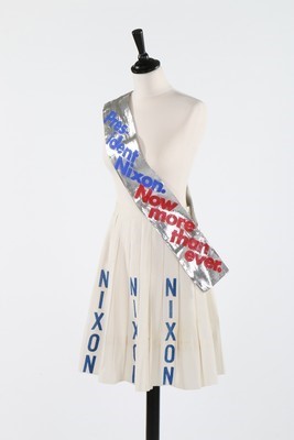 Lot 116 - A Richard Nixon presidential campaign outfit,...