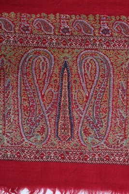 Lot 447 - A kashmir woven crimson pashmina stole, circa...