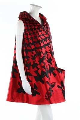 Lot 284 - An Alexander McQueen red and black jacquard...