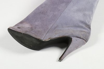 Lot 276 - A rare Alexander McQueen pair of lilac suede...