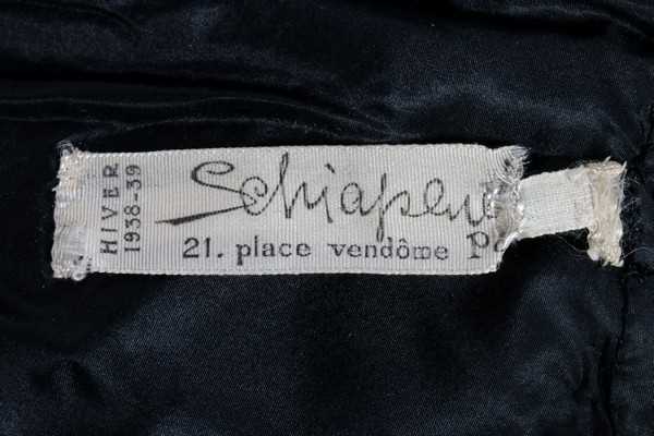 Lot 81 - A fine and rare Elsa Schiaparelli embroidered