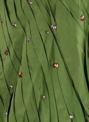 Lot 105 - A Norman Hartnell couture green taffeta ball...