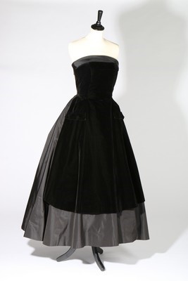Lot 98 - A Balenciaga couture black velvet and silk...