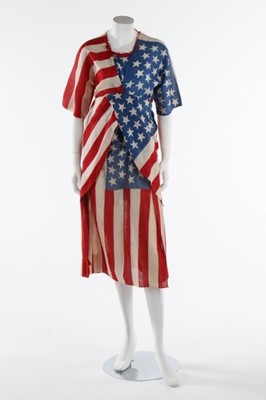 Lot 180 - A group of mainly printed cotton fancy dress...