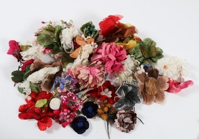 Lot 185 - A group of exotic feather hat ornaments, silk...