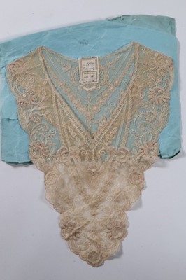 Lot 192 - A large and interesting group of lace...