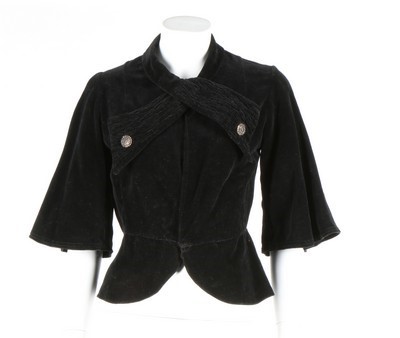 Lot 222 - A group of 1930s dinner and evening dresses...