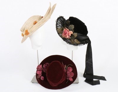 Lot 229 - A group of mainly 1920s clothing, including a...