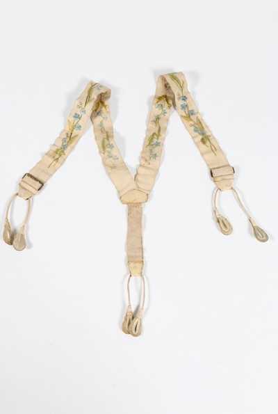 Lot 250 - A pair of men's embroidered braces, second...