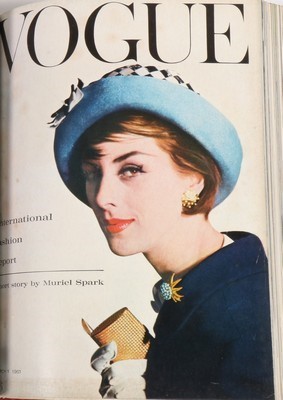 Lot 283 - British Vogue, 1961, complete run bound in two...