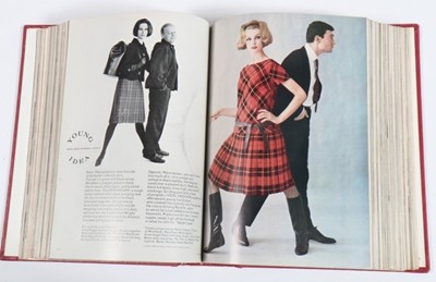 Lot 283 - British Vogue, 1961, complete run bound in two...