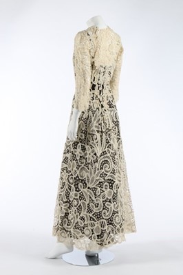Lot 16 - A gown of Edwardian Battenberg tapelace,...