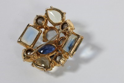 Lot 55 - A Schiaparelli brooch and matching ear-rings,...