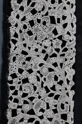 Lot 421 - A large group of Milanese bobbin lace flounces...