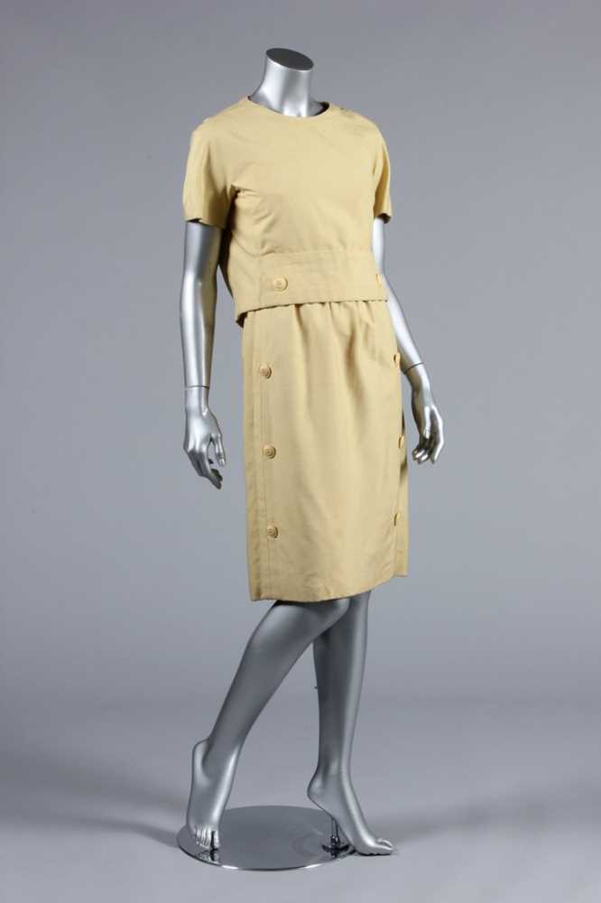 Lot 110 - A Christian Dior London yellow silk/wool day...
